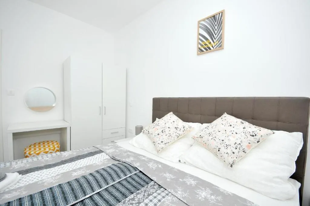 شقة Villa Carolina تروغير