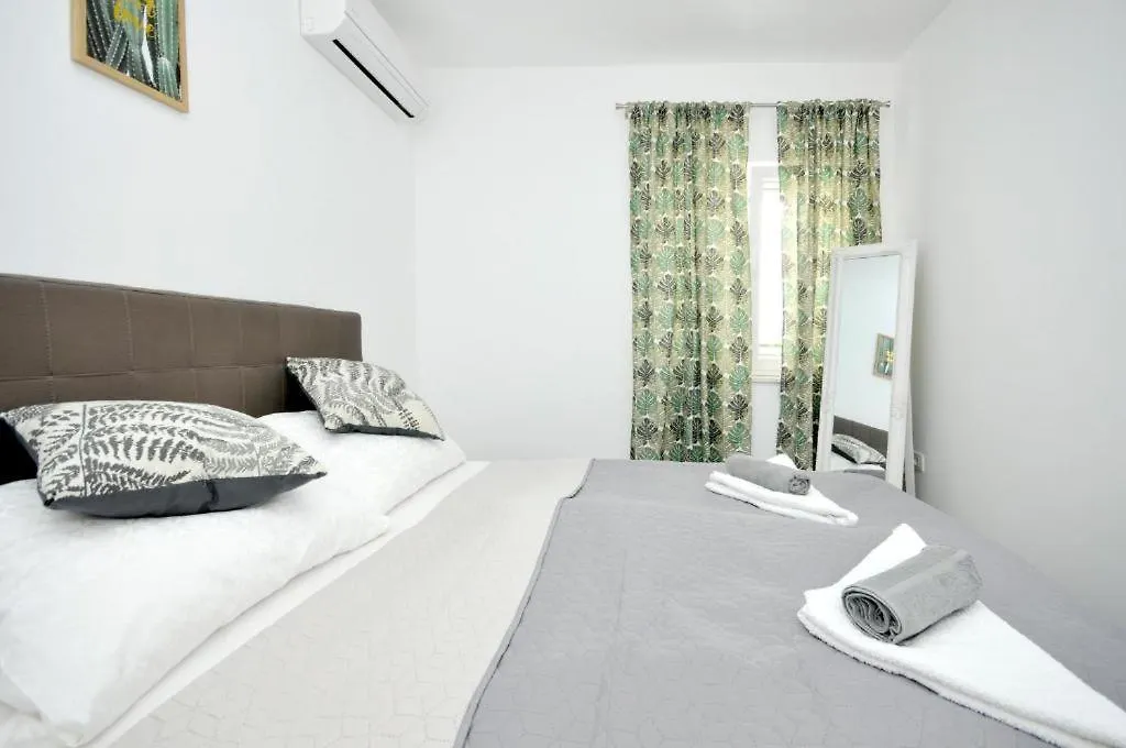 Villa Carolina تروغير