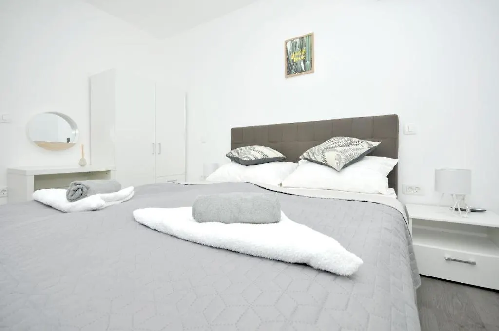 Villa Carolina Trogir Apartment
