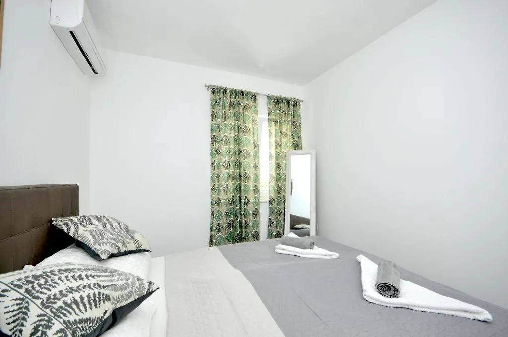 Villa Carolina Trogir Apartment